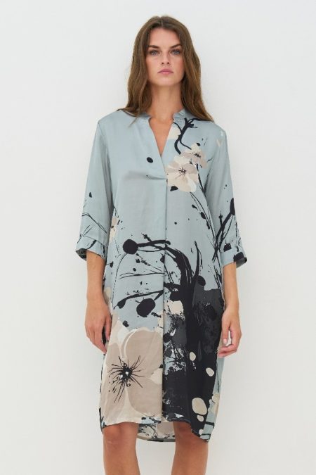 012600000303 NÜ Kjole hos NINNA i Ringsted og Næstved