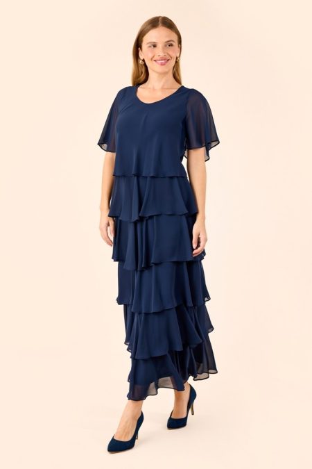 787200000069 Molly Jo Kjole hos NINNA i Ringsted og Næstved