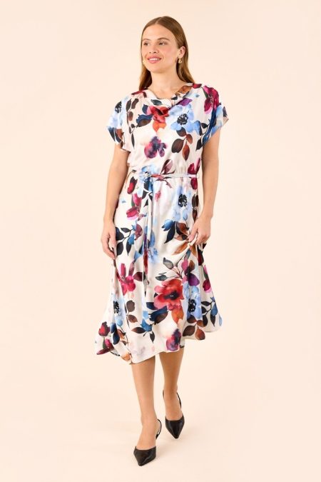 790400000013 Molly Jo Kjole hos NINNA i Ringsted og Næstved