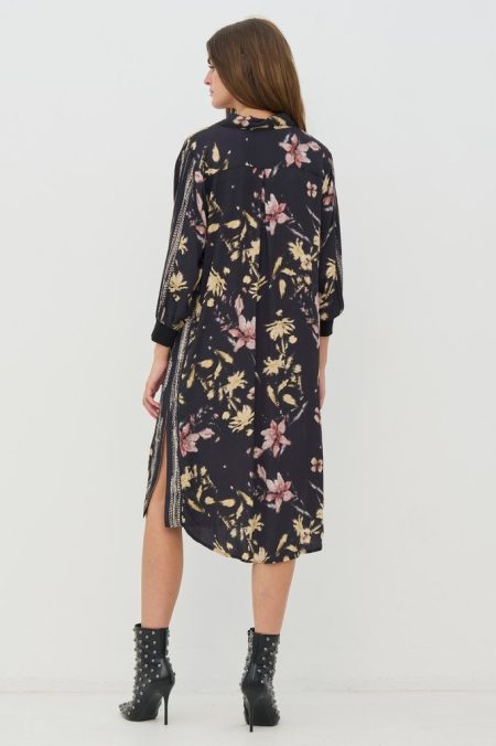 874623000000 NÜ Kjole hos NINNA i Ringsted og Næstved