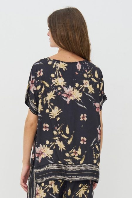 874646000000 NÜ Bluse hos NINNA i Ringsted og Næstved